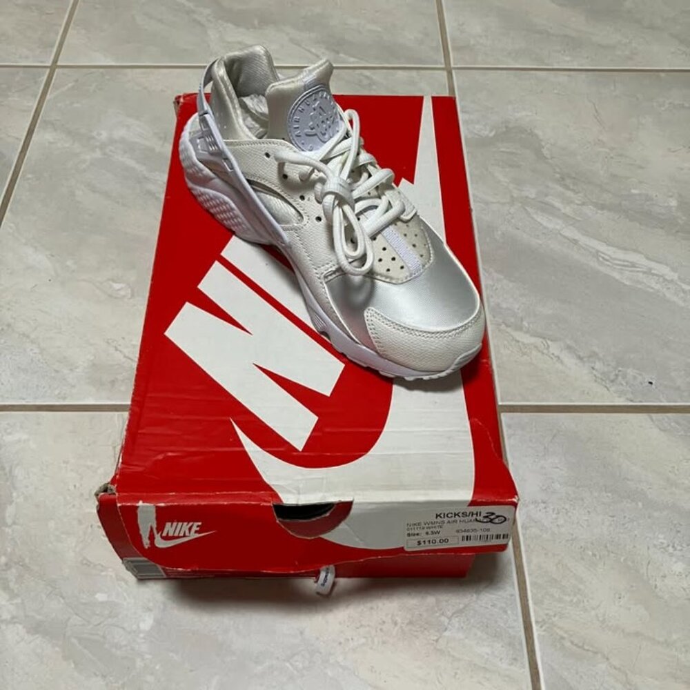 Women's Nike Air Huarache Run (634835-108) ~ Sz 6.5